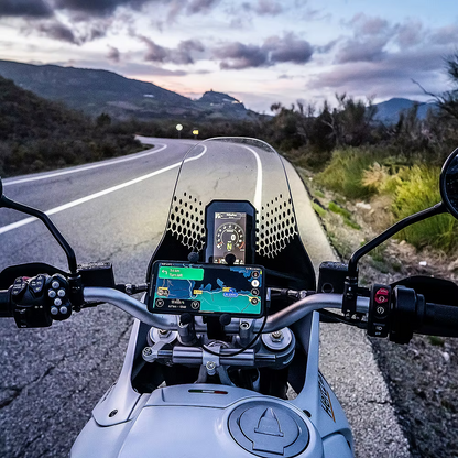 Remotek motorcycle handlebars bluetooth controller for sat nav and digital road book.